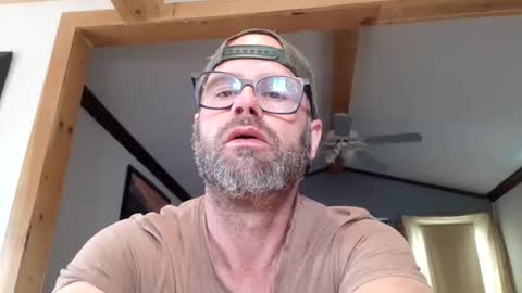 Snapshot of likedoingit69 chatting on May 5, 2026, 4:48 pm St pierre online show from May 5, 2026, 4:48 pm