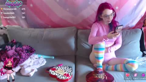 Snapshot of likemyashe chatting on February 19, 2025, 8:10 pm LikeMyAshe online show from February 19, 2025, 8:10 pm