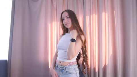 Lisa online show from May 8, 2026, 5:24 am