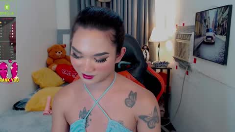 Snapshot of lil_fantacy chatting on December 2, 2024, 2:20 am LILY online show from December 2, 2024, 2:20 am