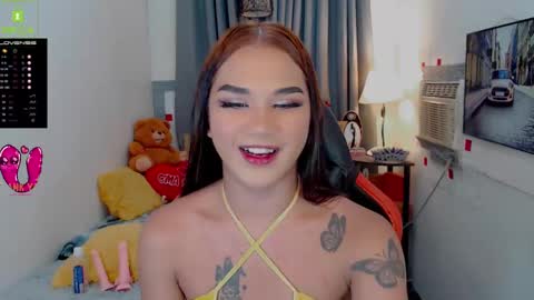 Snapshot of lil_fantacy chatting on December 11, 2024, 9:45 pm LILY online show from December 11, 2024, 9:45 pm