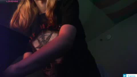 lil gemmie online show from September 19, 2025, 12:12 am