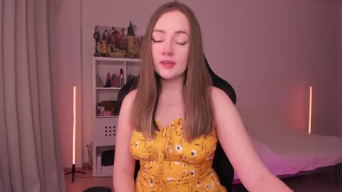 Snapshot of lil_happiness chatting on February 8, 2025, 6:33 pm for free registration 3 online show from February 8, 2025, 6:33 pm