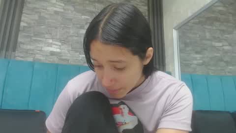 Snapshot of lil_rose2006 chatting on October 6, 2025, 12:35 pm lil_rose2006 online show from October 6, 2025, 12:35 pm