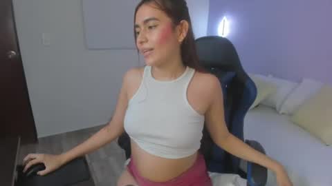 L I L A online show from July 10, 2026, 4:06 am