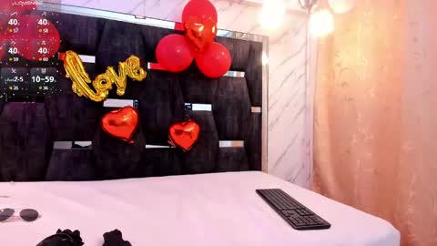 Snapshot of lilapop__ chatting on February 5, 2025, 7:53 pm Lila online show from February 5, 2025, 7:53 pm