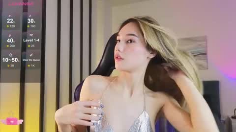 Hi im Yuki online show from October 30, 2025, 9:55 am