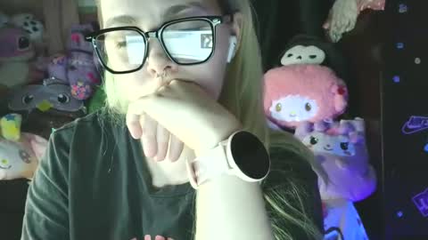 emily ryanson online show from February 11, 2025, 3:08 pm