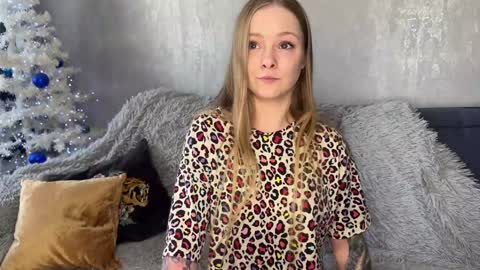 Lili online show from February 4, 2026, 6:30 am