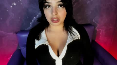 Lili  online show from April 1, 2026, 7:11 pm