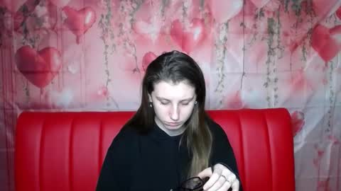 lilianashine online show from February 5, 2026, 6:18 am