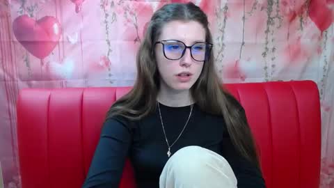 lilianashine online show from March 10, 2026, 1:38 pm