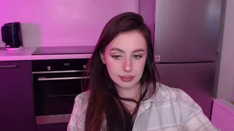 Lilu online show from February 2, 2026, 10:08 pm