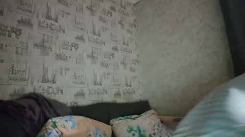 liliawoolf online show from September 16, 2025, 3:40 am