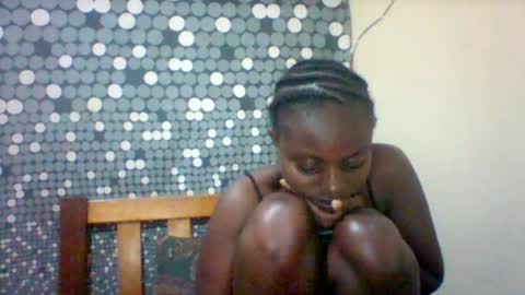 Snapshot of liligal chatting on June 28, 2026, 8:37 pm liligal online show from June 28, 2026, 8:37 pm