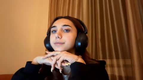 Snapshot of lilihalvorsen chatting on September 14, 2025, 10:31 pm Lina online show from September 14, 2025, 10:31 pm