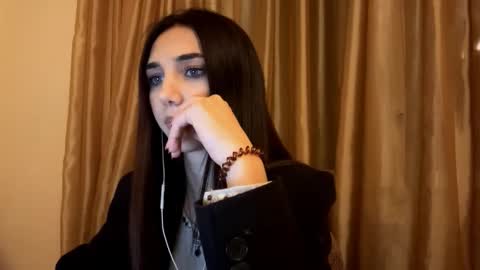 Snapshot of lilihalvorsen chatting on September 20, 2025, 10:11 pm Lina online show from September 20, 2025, 10:11 pm