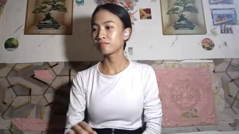 Snapshot of lililaban chatting on May 28, 2026, 4:59 pm Evelyn online show from May 28, 2026, 4:59 pm