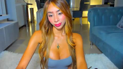 Lili  online show from April 18, 2026, 4:16 am