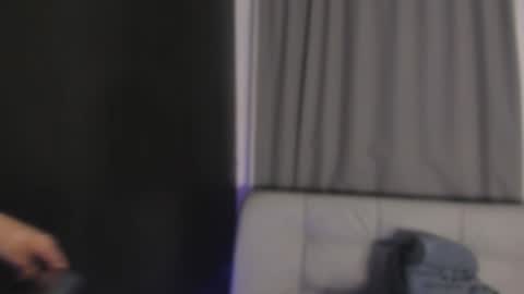 lilirouse online show from February 5, 2026, 2:27 am