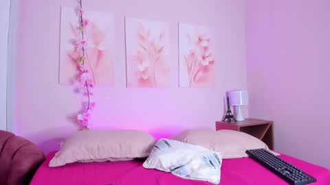 Snapshot of lilirousee chatting on March 1, 2026, 2:02 am lilirousee online show from March 1, 2026, 2:02 am