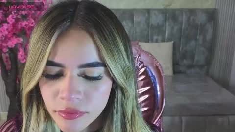 Lilith  online show from November 1, 2025, 8:33 pm