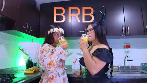 Lilith and Khloe  online show from November 9, 2025, 11:19 am