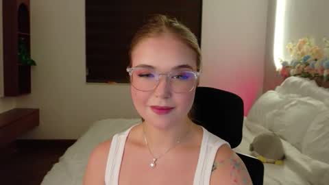 Lilith Bonheur online show from April 7, 2026, 9:48 pm