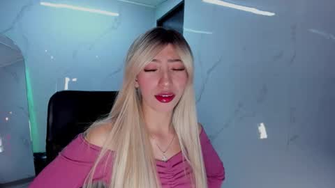 lilith cooper20 online show from September 27, 2025, 7:41 pm