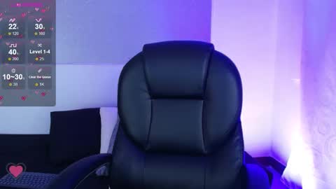 Lilith  online show from November 19, 2025, 1:22 pm