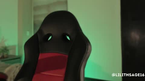 Snapshot of lilith_sage_ chatting on October 1, 2025, 11:27 am lilith_sage_ online show from October 1, 2025, 11:27 am