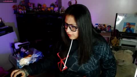 lilith_tyler online show from November 4, 2025, 6:12 am