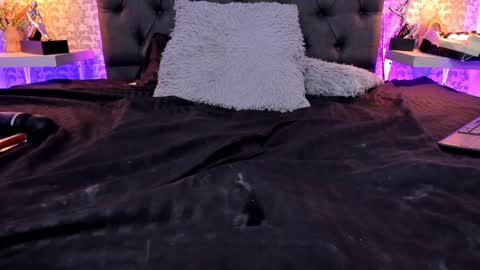 Snapshot of lilith_zen chatting on January 15, 2025, 7:48 am LILITH ZEN online show from January 15, 2025, 7:48 am