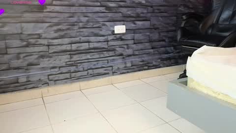 Snapshot of lilith_zen chatting on February 17, 2025, 11:02 am LILITH ZEN online show from February 17, 2025, 11:02 am