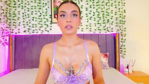 Lily online show from January 13, 2026, 10:09 am