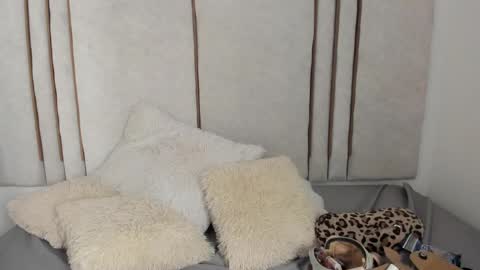 Snapshot of lilithdry chatting on April 1, 2026, 11:57 pm Lilith online show from April 1, 2026, 11:57 pm