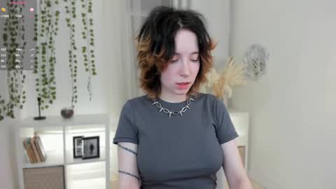 Snapshot of lilithlunna chatting on January 14, 2025, 11:27 pm Lilith online show from January 14, 2025, 11:27 pm