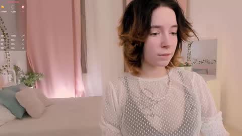 Snapshot of lilithlunna chatting on January 15, 2025, 10:35 pm Lilith online show from January 15, 2025, 10:35 pm