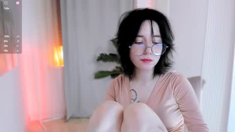 Snapshot of lilithlunna chatting on February 1, 2025, 1:23 am Lilith online show from February 1, 2025, 1:23 am