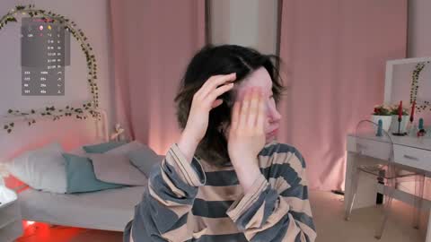 Snapshot of lilithlunna chatting on February 4, 2025, 7:44 pm Lilith online show from February 4, 2025, 7:44 pm