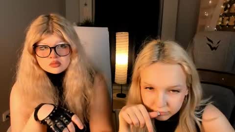 Snapshot of lilithnelson chatting on June 13, 2026, 10:02 am LilithNelson online show from June 13, 2026, 10:02 am