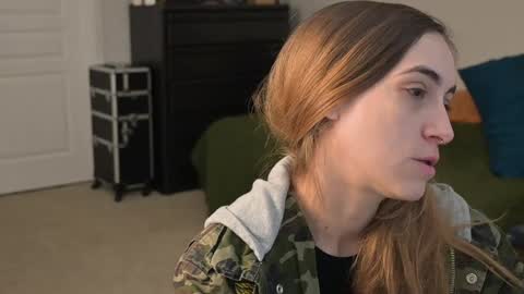 L online show from December 27, 2024, 4:54 pm