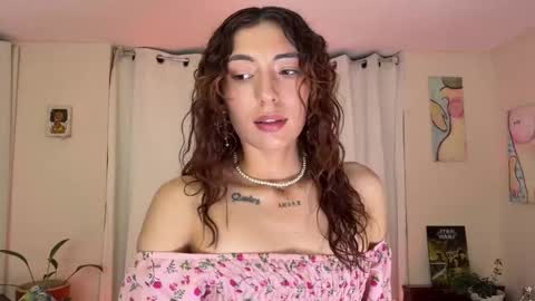 Snapshot of lilithrose_b chatting on May 20, 2026, 4:07 am Lele online show from May 20, 2026, 4:07 am