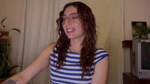 Snapshot of lilithrose_b chatting on May 21, 2026, 4:41 am Lele online show from May 21, 2026, 4:41 am