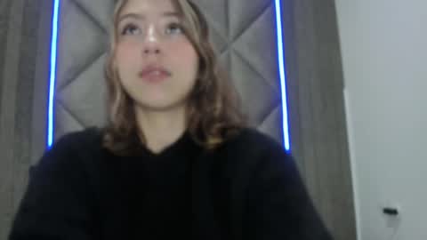 lilithsmith__ online show from February 18, 2025, 11:22 am