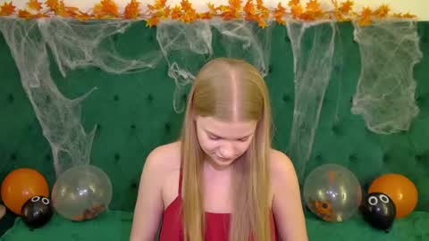 Snapshot of lilitrosen chatting on October 27, 2025, 6:45 pm lilitrosen online show from October 27, 2025, 6:45 pm