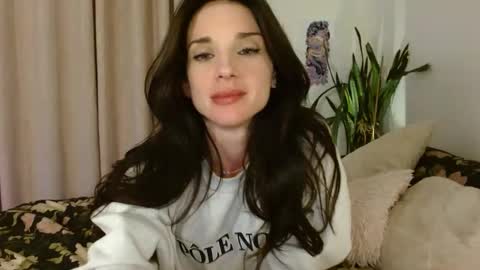 Lillian Rose online show from October 3, 2025, 3:14 am