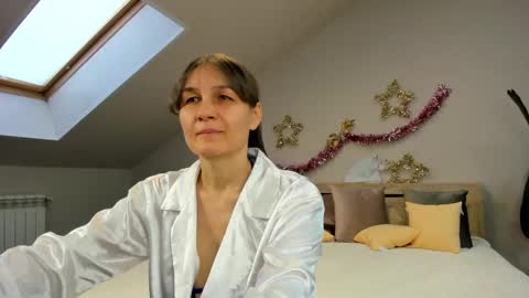 Snapshot of lillian_white1 chatting on January 17, 2025, 6:15 am lillian_white1 online show from January 17, 2025, 6:15 am