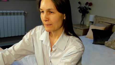 Snapshot of lillian_white1 chatting on February 8, 2025, 7:04 am lillian_white1 online show from February 8, 2025, 7:04 am