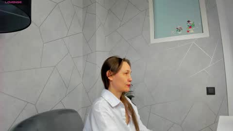 Snapshot of lillian_white1 chatting on March 11, 2025, 7:26 am lillian_white1 online show from March 11, 2025, 7:26 am